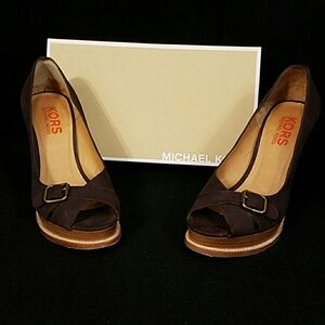 Kors Michael Kors Brown Suede Peep-toe Pumps sz 8